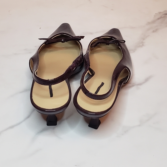 Ann Taylor NWOT Mini Bow Slingback Pointy Toe Kitten Heel Pumps Cranberry - Picture 4 of 6